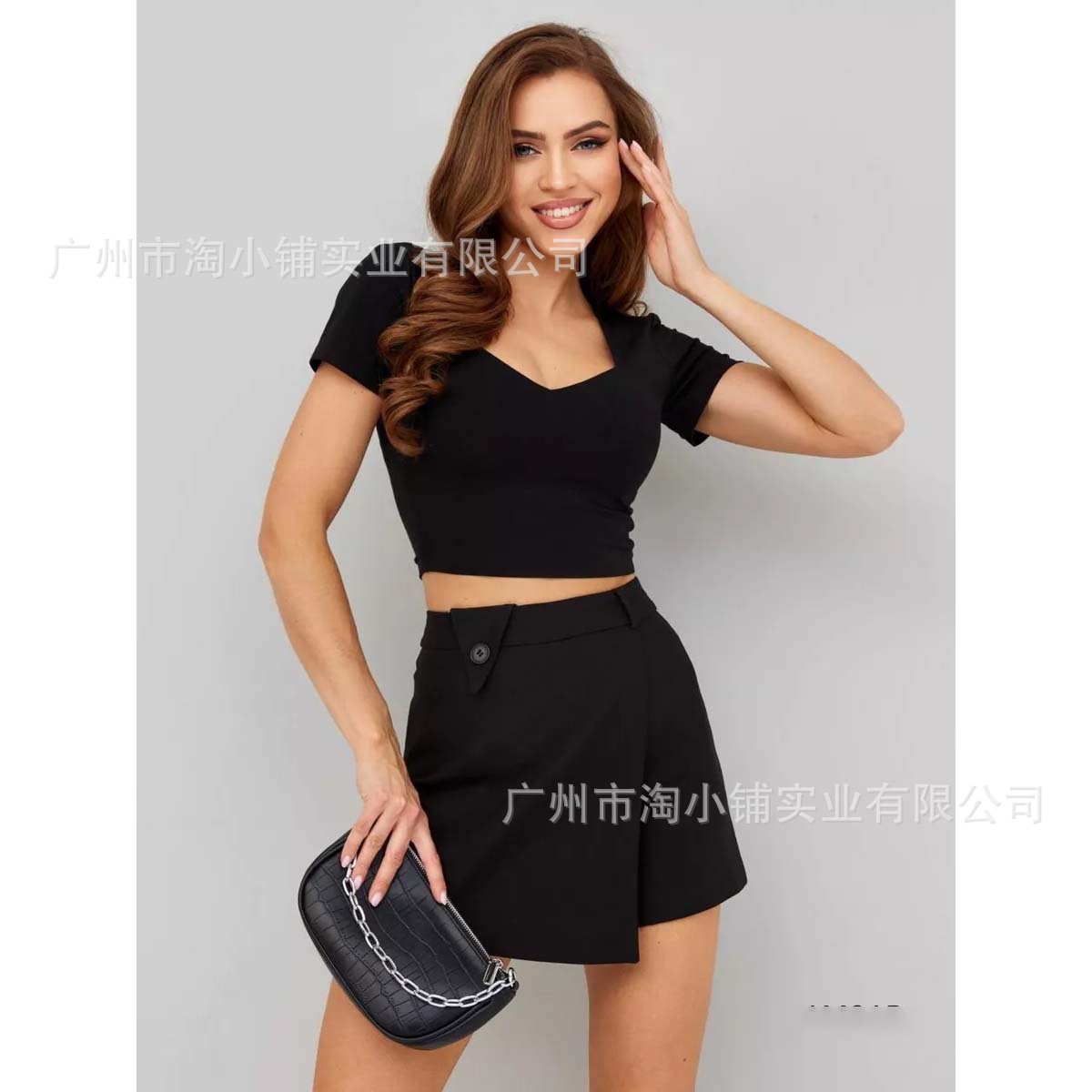 2025 New Summer Fashion Crop Tops European and American Sexy Women's Hot Girls Low-Neck Short Women's Tops