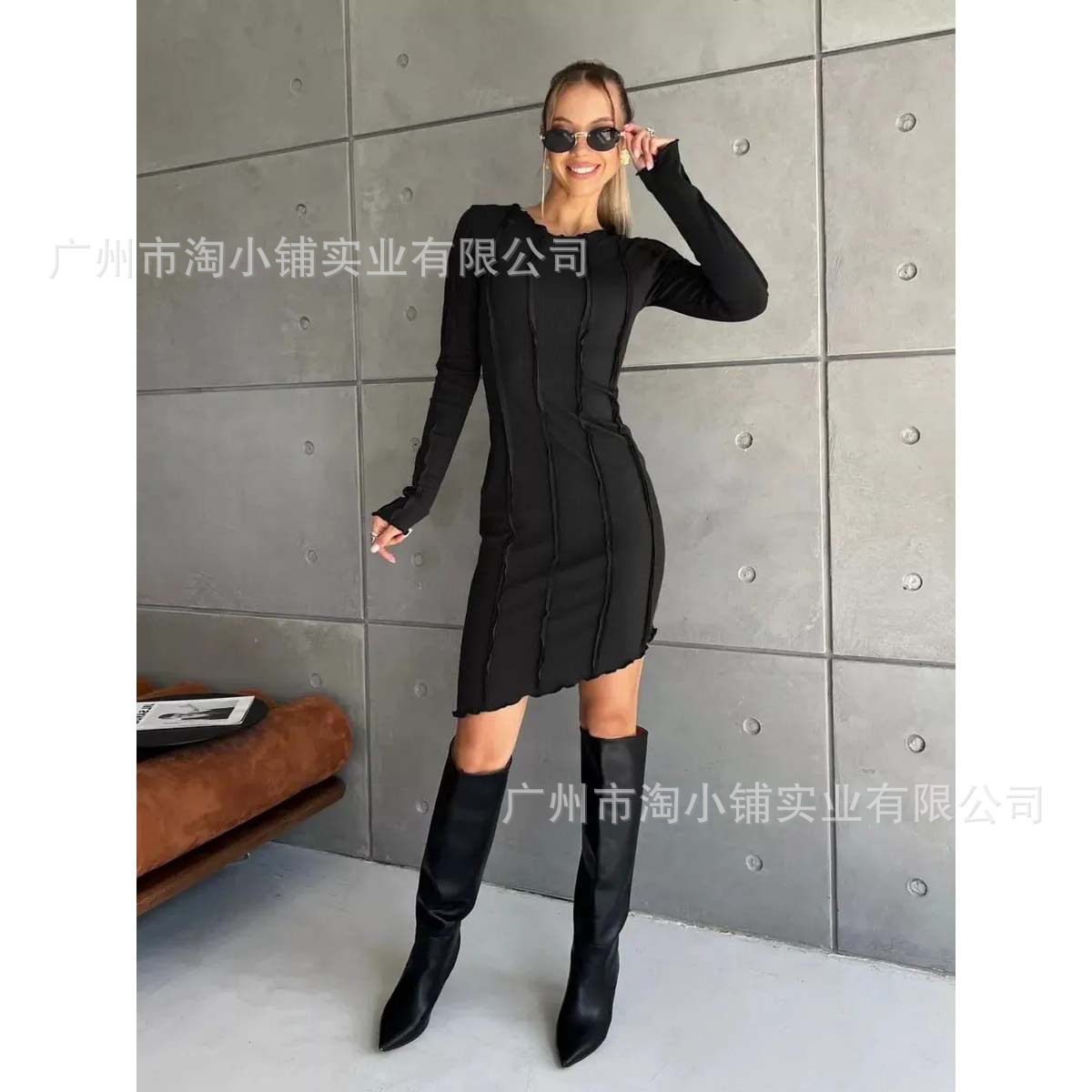 2025 New Summer Style Asymmetrical Skirt for Women European and American Nightclub Style Sexy Sexy Tight Long-Sleeved Round Neck Women's Short Skirt